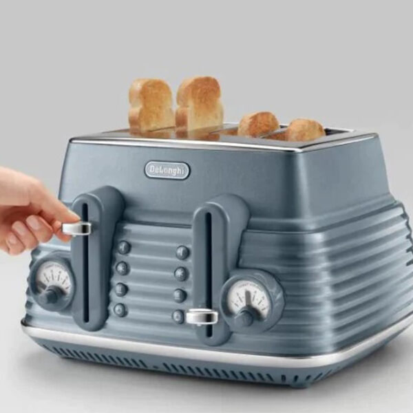 DELONGHI CTZS4003.W Scultura 4 Slice Toaster Masons