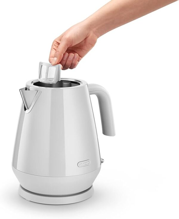 DELONGHI KBY2001.W ECLETTICA KETTLE WHITE Masons